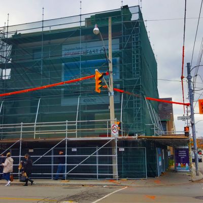 Access scaffold for demolition